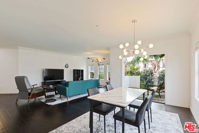 1862 S Bentley Avenue 202, Los Angeles, CA 90025