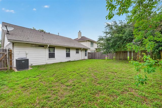 10426 Briar Patch Street, Baytown, TX 77523