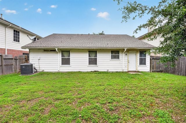 10426 Briar Patch Street, Baytown, TX 77523