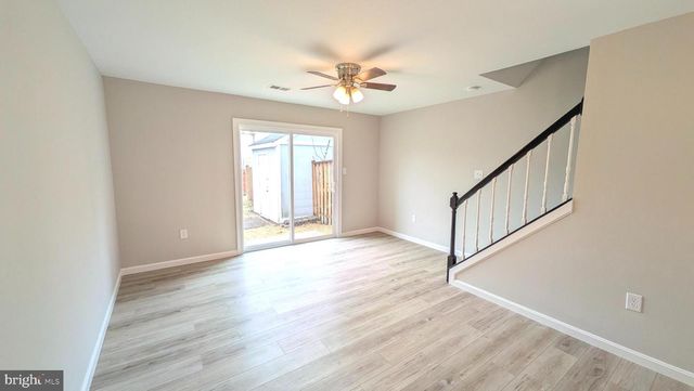 546 DAHLGREEN RD, Glen Burnie, MD 21061