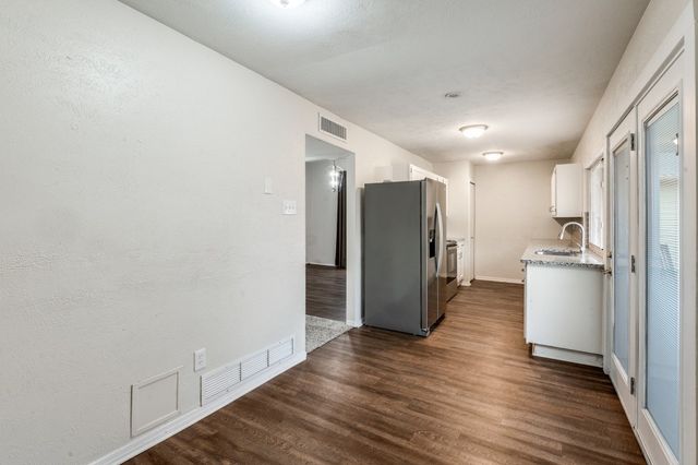 5220 Bartlett Drive, The Colony, TX 75056