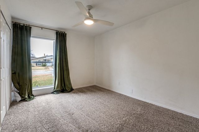 5220 Bartlett Drive, The Colony, TX 75056