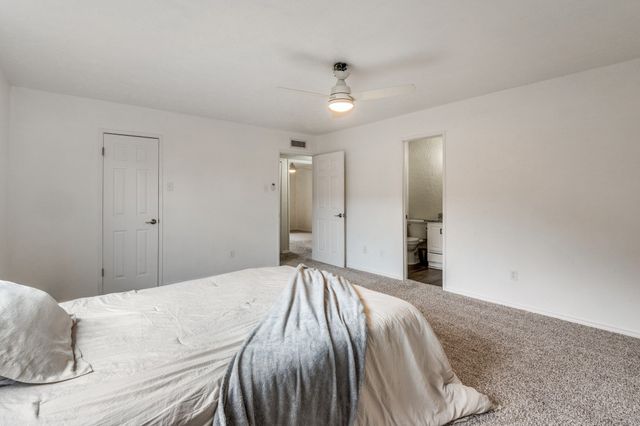 5220 Bartlett Drive, The Colony, TX 75056