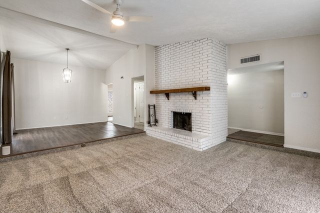 5220 Bartlett Drive, The Colony, TX 75056