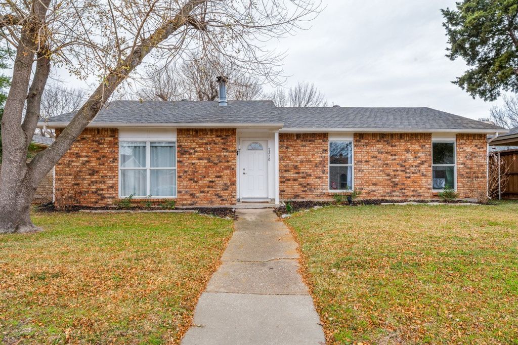 5220 Bartlett Drive, The Colony, TX 75056