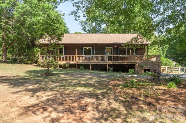 2008 Rock Springs Circle, Denver, NC 28037