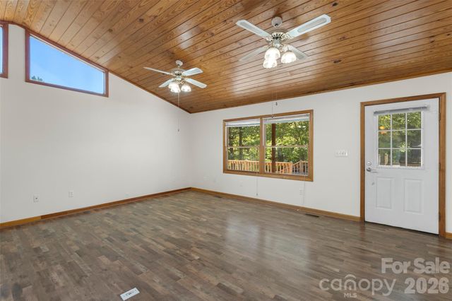 2008 Rock Springs Circle, Denver, NC 28037
