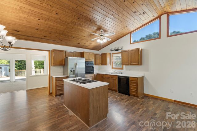 2008 Rock Springs Circle, Denver, NC 28037