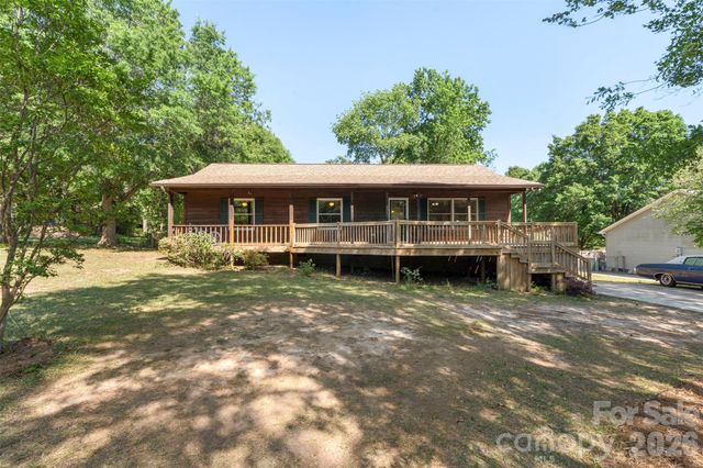 2008 Rock Springs Circle, Denver, NC 28037