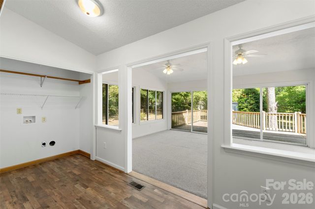 2008 Rock Springs Circle, Denver, NC 28037