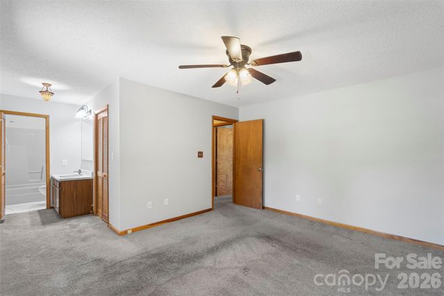 2008 Rock Springs Circle, Denver, NC 28037