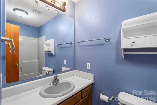 2008 Rock Springs Circle, Denver, NC 28037