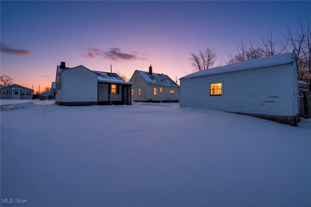 896 Indian Trail, Akron, OH 44314