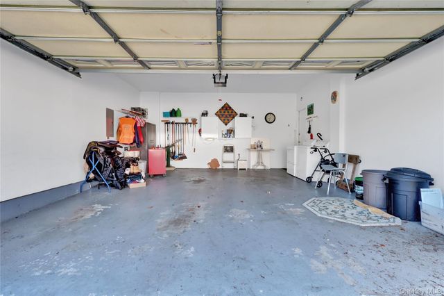 3 Louden Loop, Mount Sinai, NY 11766