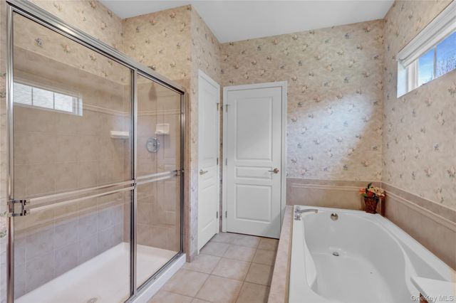 3 Louden Loop, Mount Sinai, NY 11766