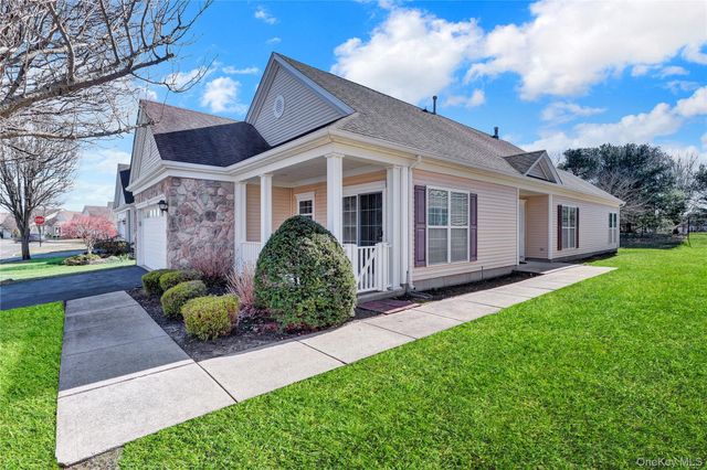 3 Louden Loop, Mount Sinai, NY 11766