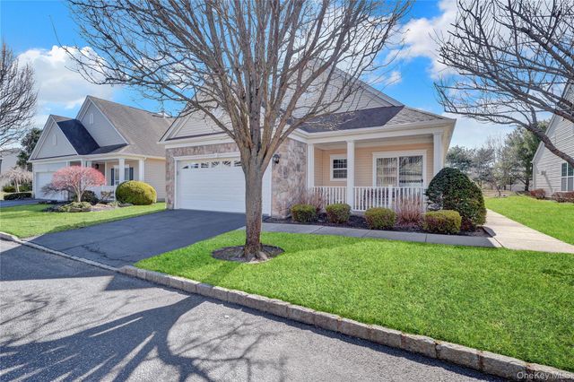 3 Louden Loop, Mount Sinai, NY 11766