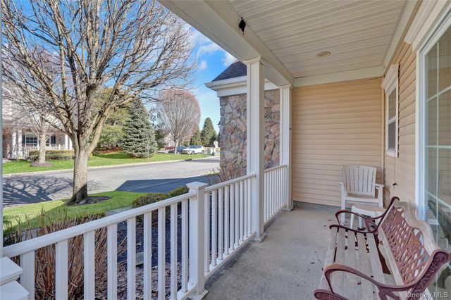 3 Louden Loop, Mount Sinai, NY 11766