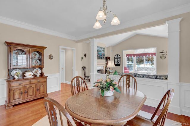 3 Louden Loop, Mount Sinai, NY 11766