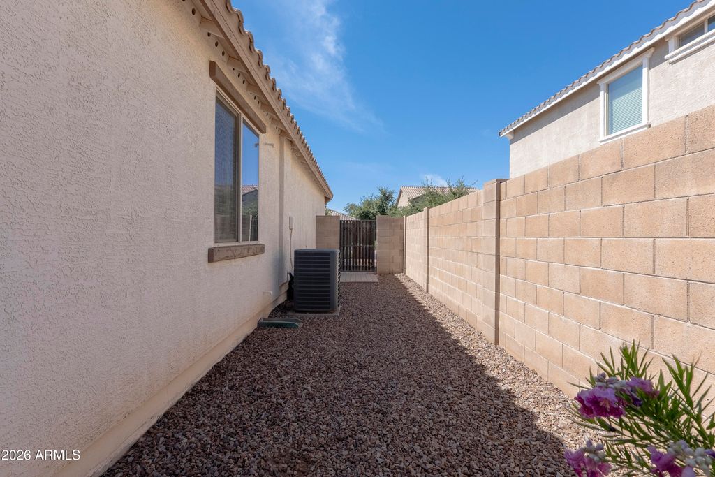 Image 24 of property listing at 20958 E PECAN Lane, Queen Creek, AZ 85142