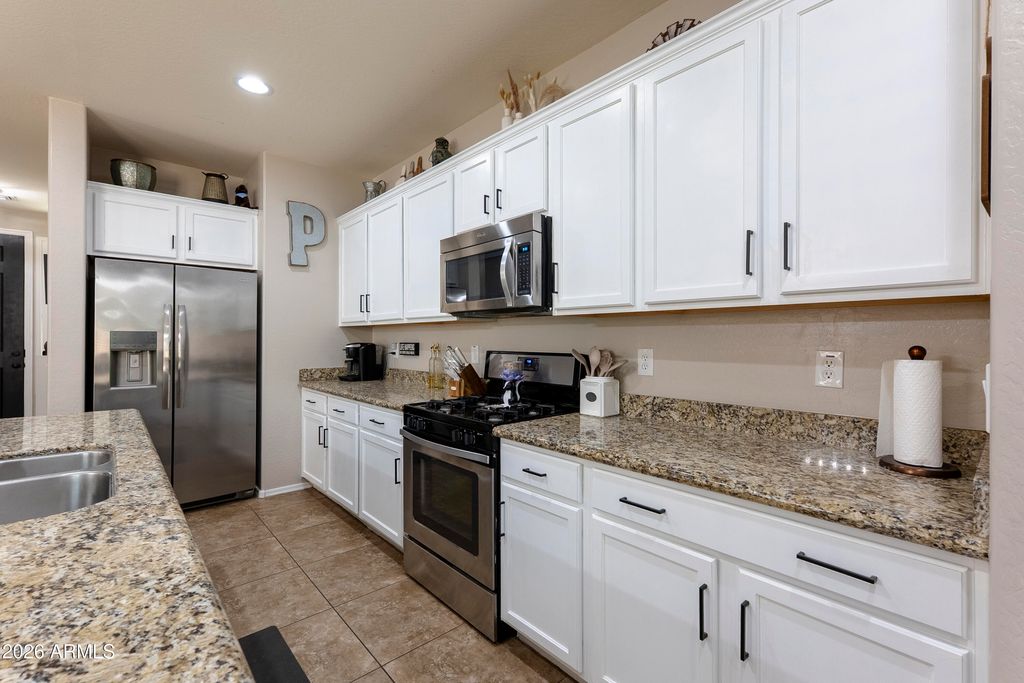 Image 7 of property listing at 20958 E PECAN Lane, Queen Creek, AZ 85142