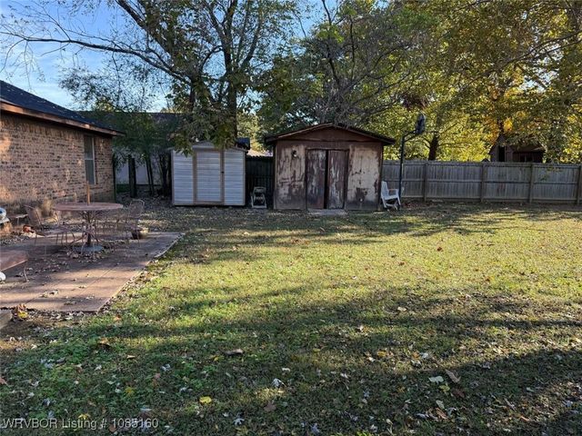 104 Math Lane, Roland, OK 74954