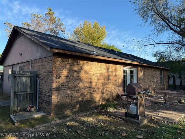 104 Math Lane, Roland, OK 74954