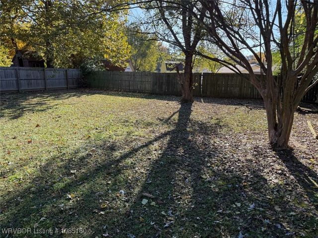 104 Math Lane, Roland, OK 74954