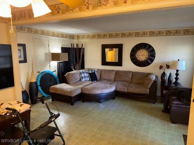 104 Math Lane, Roland, OK 74954