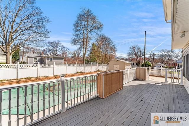 57 Westervelt Avenue, Edison, NJ 08817