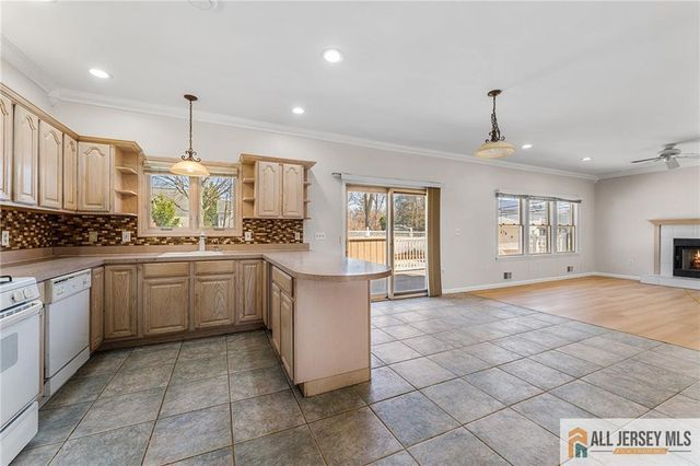 57 Westervelt Avenue, Edison, NJ 08817