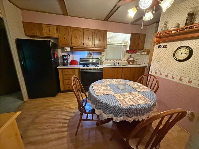 67 Pine Place, Point Blank, TX 77364