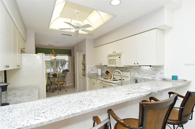 5251 MAHOGANY RUN AVENUE 515, Sarasota, FL 34241