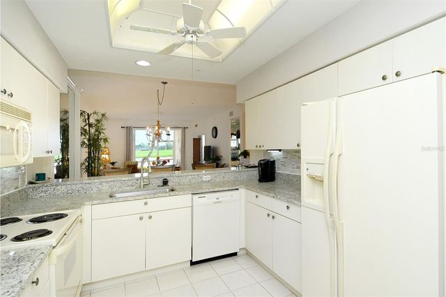 5251 MAHOGANY RUN AVENUE 515, Sarasota, FL 34241