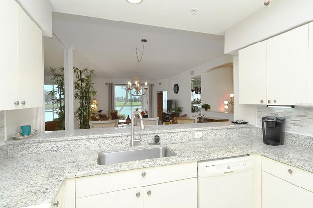 5251 MAHOGANY RUN AVENUE 515, Sarasota, FL 34241