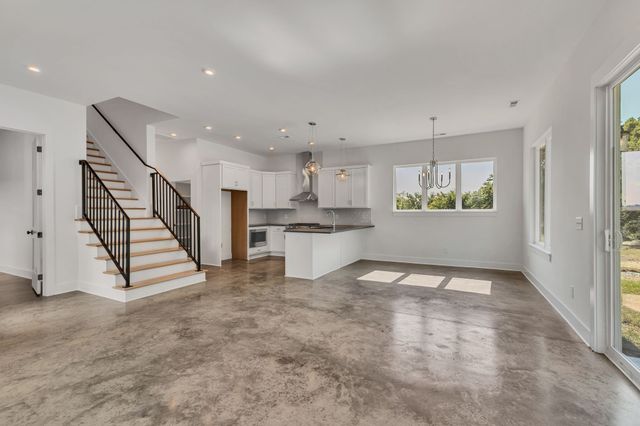 5917D Robertson Ave, Nashville, TN 37209