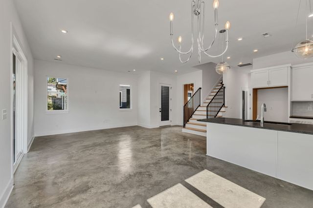 5917D Robertson Ave, Nashville, TN 37209