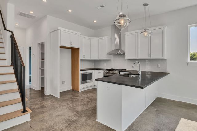 5917D Robertson Ave, Nashville, TN 37209