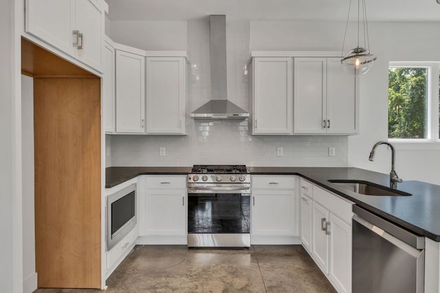 5917D Robertson Ave, Nashville, TN 37209