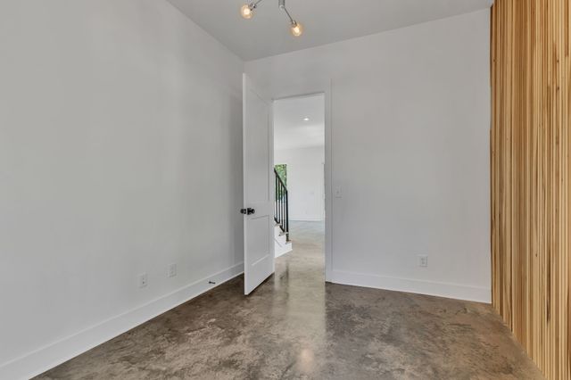 5917D Robertson Ave, Nashville, TN 37209