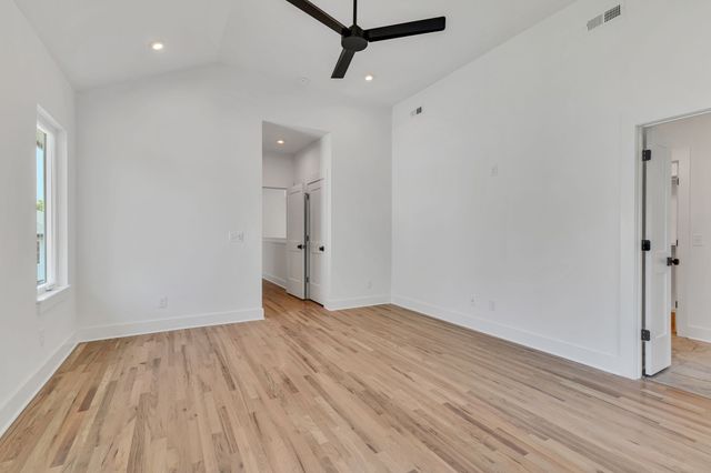 5917D Robertson Ave, Nashville, TN 37209