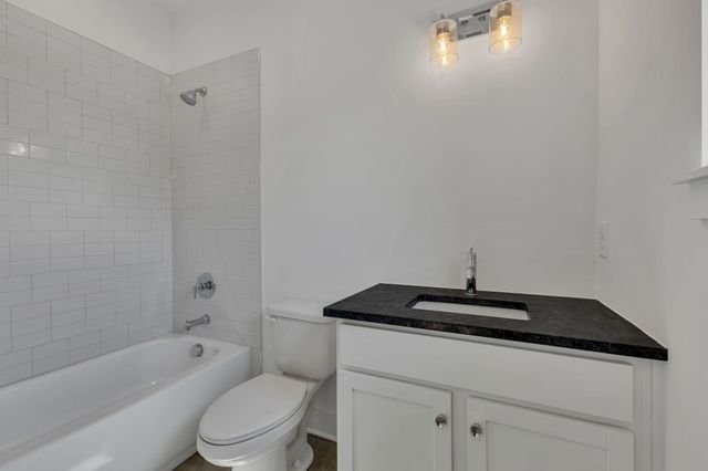 5917D Robertson Ave, Nashville, TN 37209