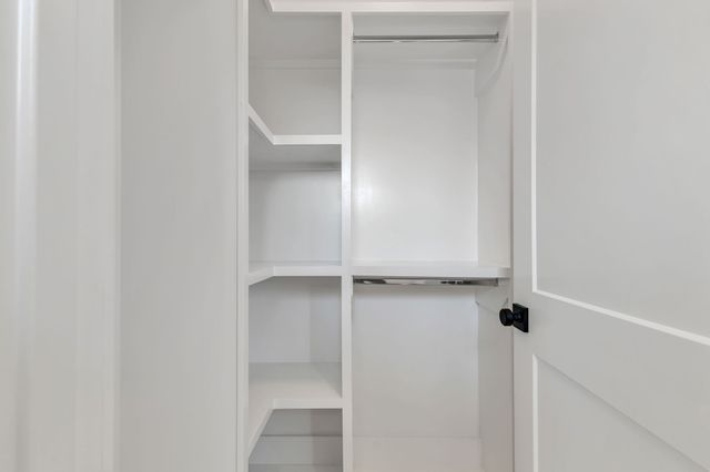 5917D Robertson Ave, Nashville, TN 37209