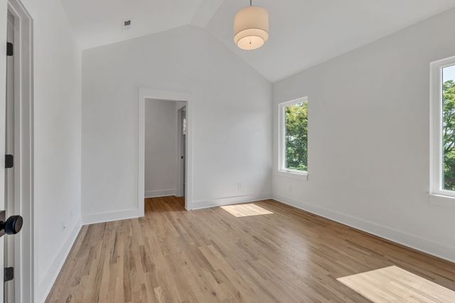 5917D Robertson Ave, Nashville, TN 37209