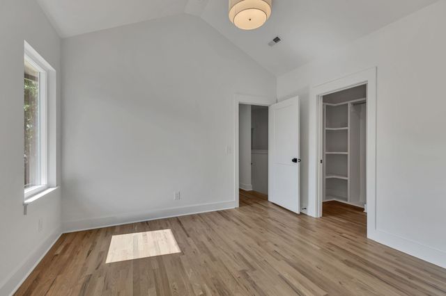 5917D Robertson Ave, Nashville, TN 37209