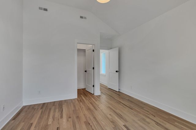 5917D Robertson Ave, Nashville, TN 37209