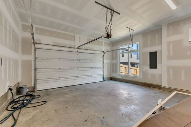 5917D Robertson Ave, Nashville, TN 37209