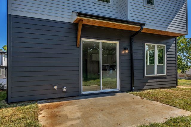 5917D Robertson Ave, Nashville, TN 37209