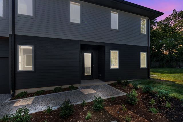 5917D Robertson Ave, Nashville, TN 37209