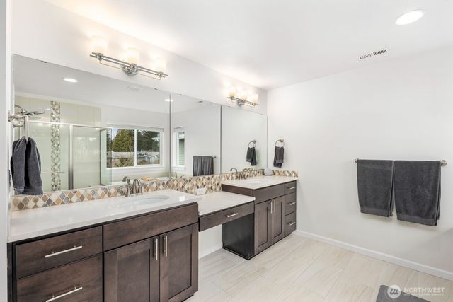 27318 14th Court S, Des Moines, WA 98198